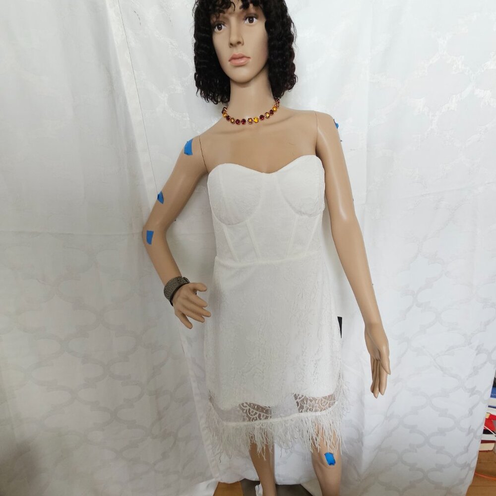 Lulus | White Strapless Lace Feather Hem Mini Dress Size Large | NWT Party Dress
